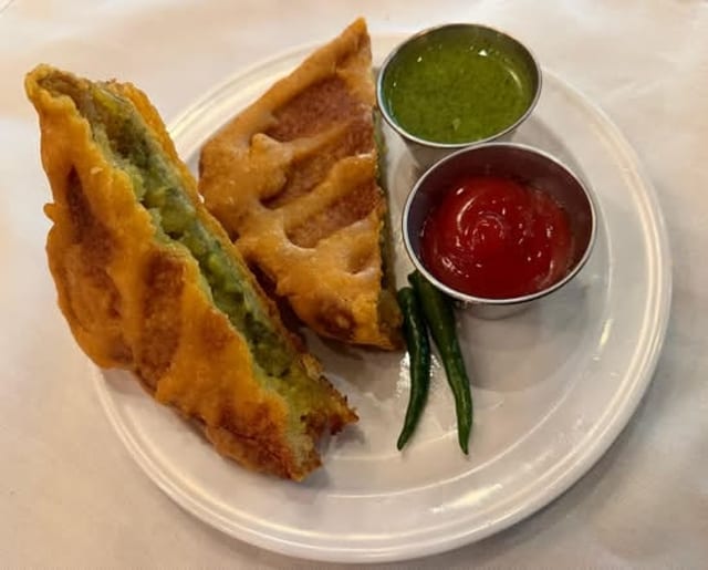 Bread Pakora Tray.